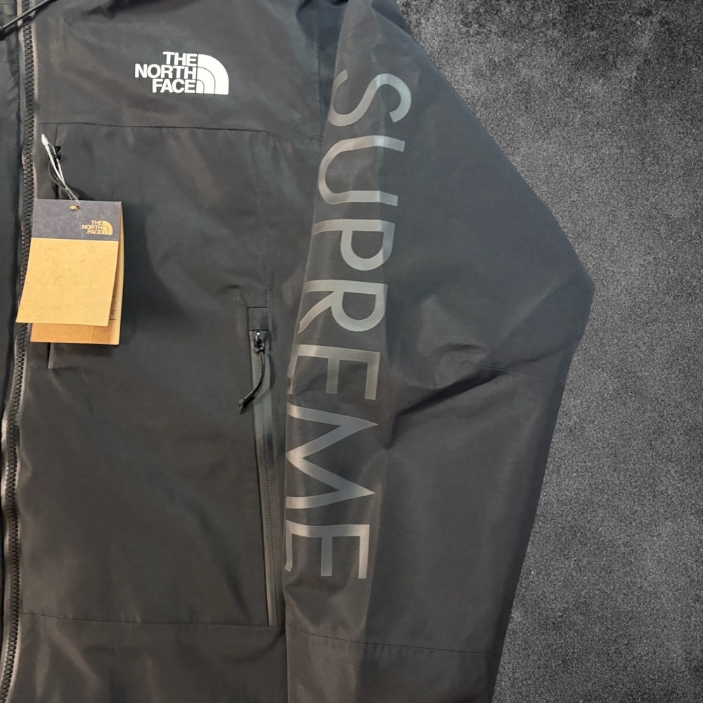 Supreme The North Face Split Taped Seam Shell Jacket Mens Large Black SS24 NWT - Picture 7 of 9